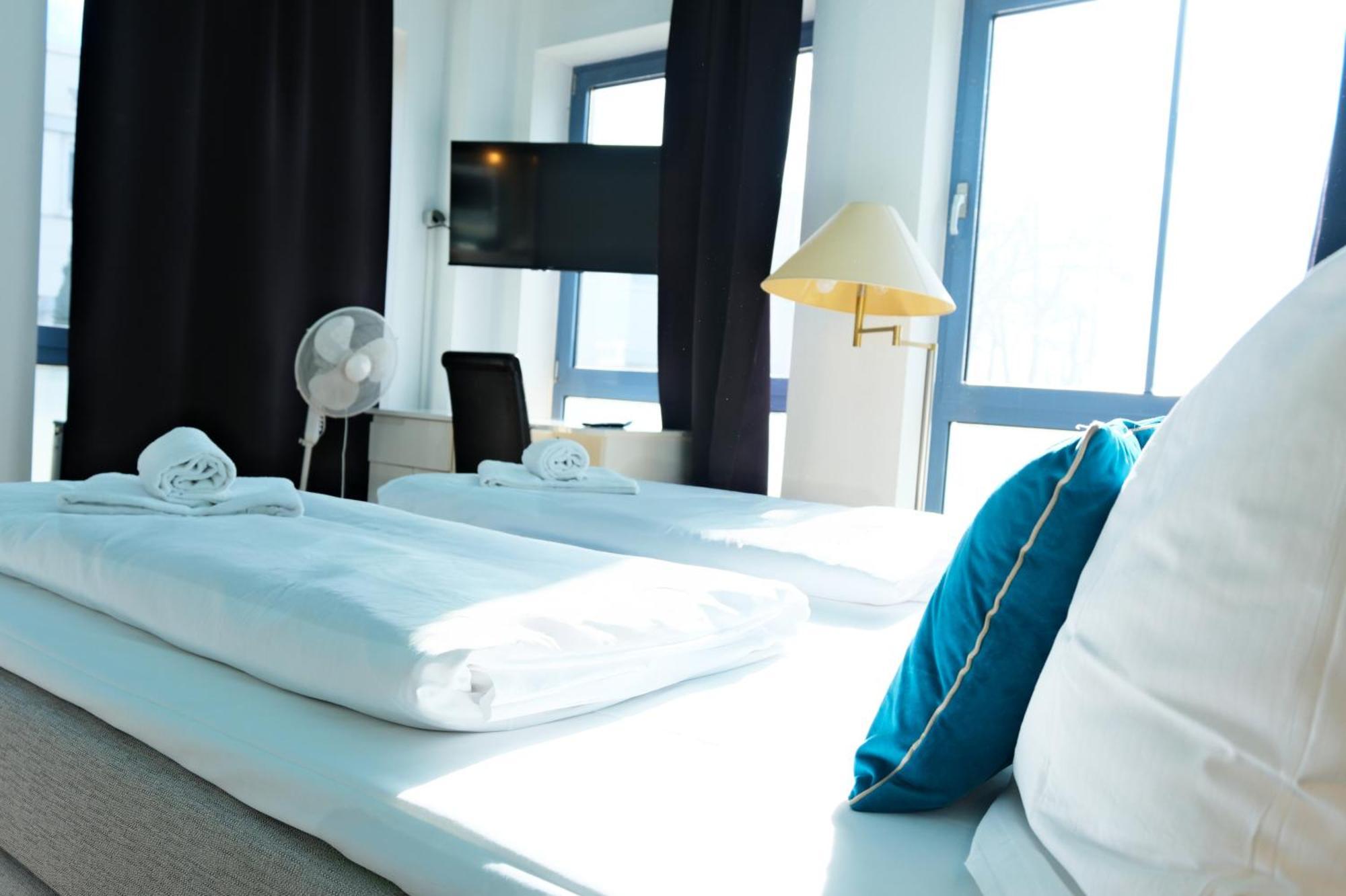 Stargaze Forum Hotel Duesseldorf-ฮิลเดน ภายนอก รูปภาพ